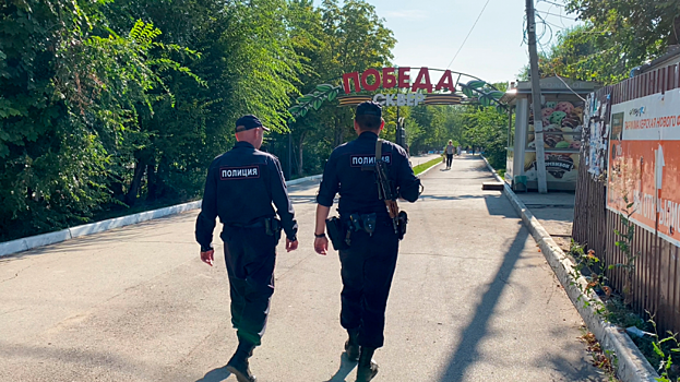 Саратовчанке с начавшимися на улице схватками помогли полицейские