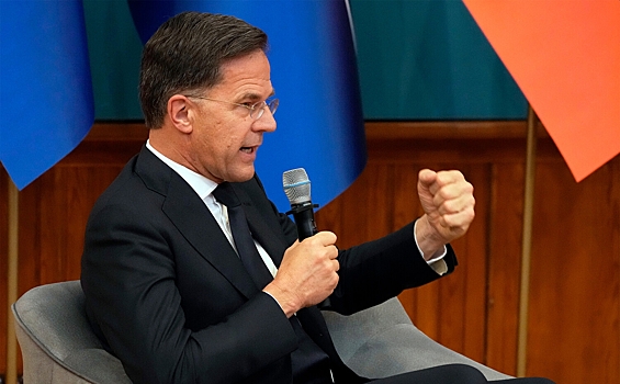 Генсек НАТО заявил о подготовке России и Китая к длительному противостоянию с ЕС