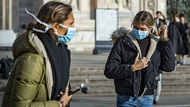 В Италии отменят ношение масок на улице
