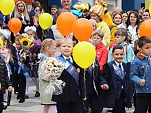 Денис Семенов открыл в Павловском Посаде новую школу на 1100 мест