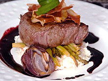 Кто заплатит за стейк с Уореном Баффетом? На eBay начался необычный аукцион