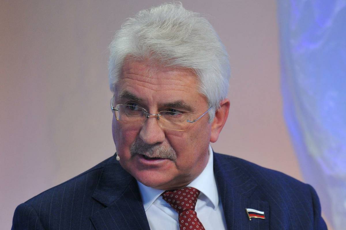 В России ответили на вызов Азербайджаном посла из-за ракеты на территории посольства