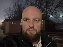 Глава Курска пообещал снести гаражи и сделать тротуар на Веспремской