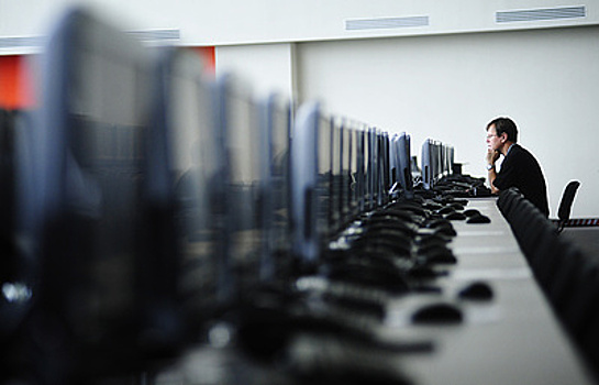 "Пакет Яровой" и запрет госзакупок иностранного ПО могут ударить по цифровой экономике РФ