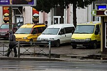 В Калининграде недовольные условиями труда таксисты-грузоперевозчики отказываются выходить на линию