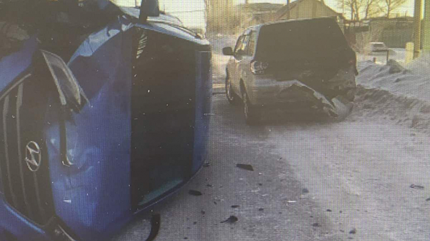 В саратовском поселке водитель на внедорожнике устроил массовое ДТП