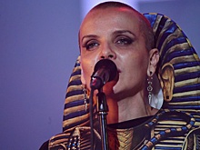 Исполнительница "Любочки" Макарова призналась в алкоголизме