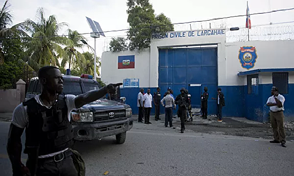 На Гаити усилили санитарный контроль в тюрьмах