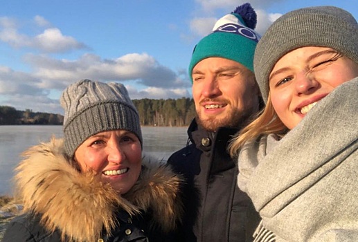 Сын уральского депутата закрутил роман с известной актрисой Сашей Бортич