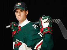 «В молодежке нам показывают игру Русской пятерки и звена Крутов — Ларионов — Макаров». Интервью Матвея Гуськова