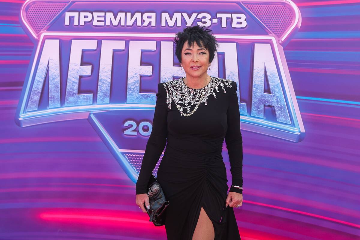 Лолита подняла гонорар после «отмены»