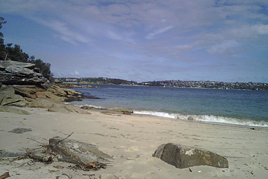 В первые часы нового года молодую женщину насмерть унесло волной в море