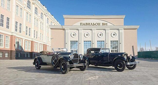 Столетние автомобили устроят гонки по площади 1905 года