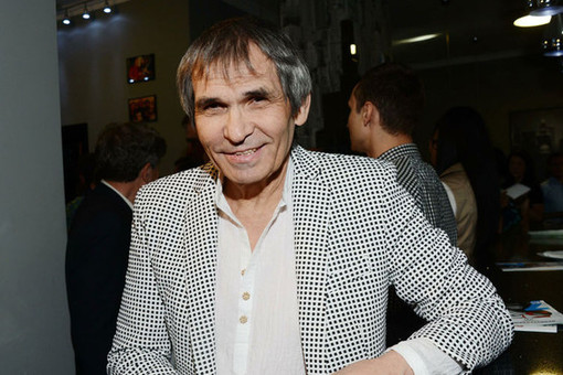 Сын Бари Алибасова заявил, что раздражен новостями о кончине отца