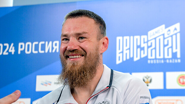 Олимпийский призер в прыжках в воду Кузнецов назвал западных политиков клоунами