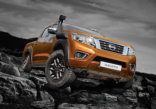 Пикап Nissan Navara подготовили для сурового бездорожья