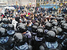Силовики задержали на протестах в стране более 1800 человек