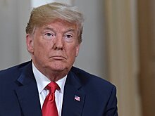 Трамп "похвалил" главу Минюста за вынесение приговоров двум конгрессменам