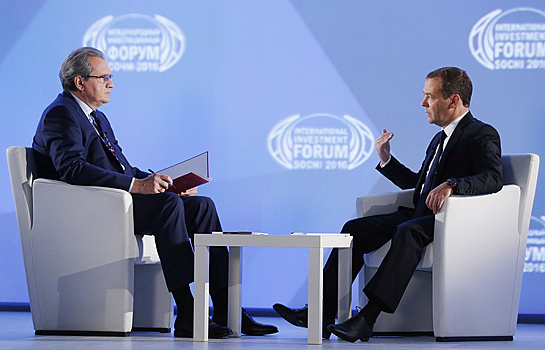 Медведев назвал санкции "не главной" проблемой в экономике