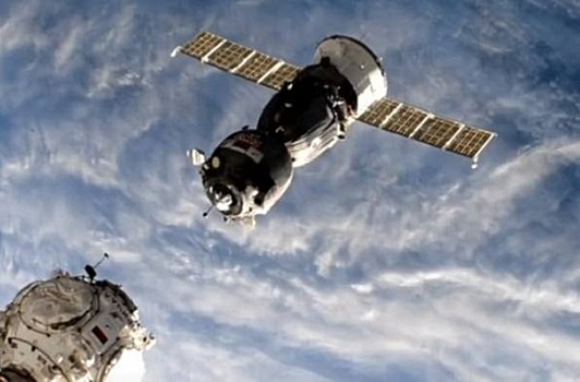 NASA: Бактерии на МКС мутировали и научились помогать другим выжить