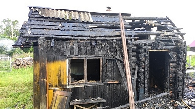 Электросушилка стала причиной пожара в одной из дач в Вологодской области