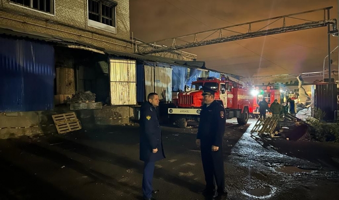В Волгограде полностью ликвидировали пожар на промышленном предприятии