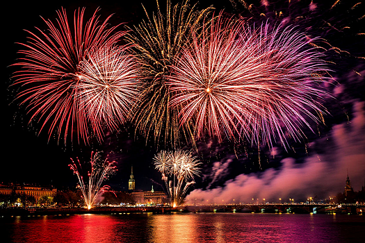 Омичам рассказали, будет ли в этом году новогодний салют