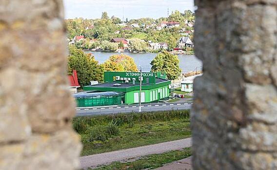 Финская тоска: Добраться до эстонской Нарвы, посмотреть на Ивангород, выпить дешевого пива и вздохнуть