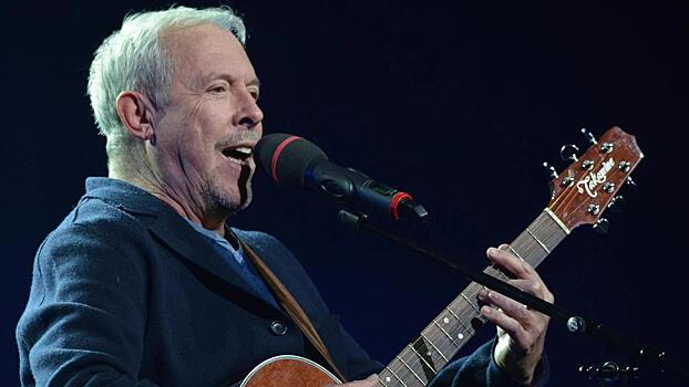 Стало известно, сколько заработал Андрей Макаревич* в России после отъезда и как