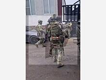 Задержание со стрельбой двух связанных с боевиками ИГ россиян попало на видео