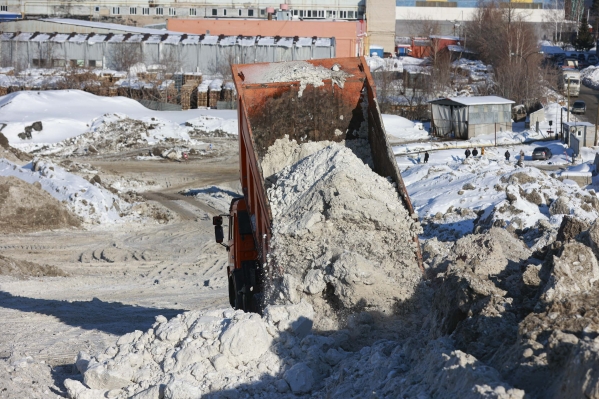 Власти не планируют обустраивать снегоплавильный комплекс в Перми: сколько полигонов в городе