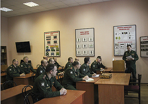 В 100 военной автомобильной инспекции Москвы прошло инструкторско-методическое занятие по предупреждению ДТП