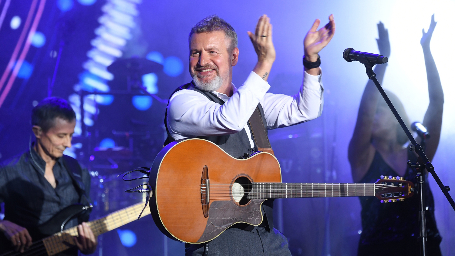 Леонид Агутин