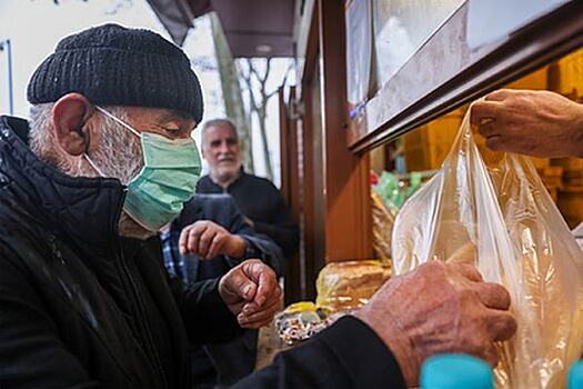 Десять миллиардеров оказались богаче почти половины населения Земли