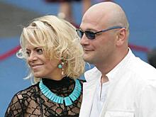 «Я никого не уводила из семьи, поверьте»: Поплавская рассказала, как ее сердце покорил Гинзбург