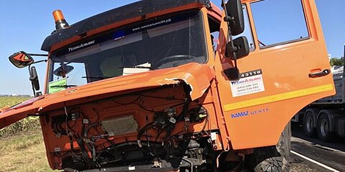 Три человека погибли в аварии под Саратовом