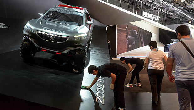 Продажи внедорожников в России упали на 40,7%