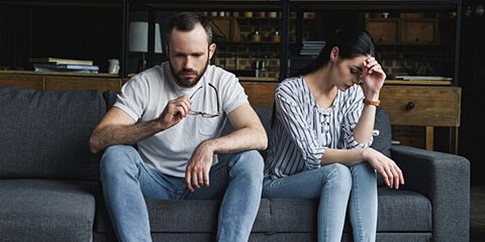Врач рассказал, почему люди разводятся после нахождения на изоляции в одной квартире