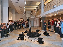 Размышления о Вселенной. В галерее «Беляево» открылась выставка «Выход. В Космос»