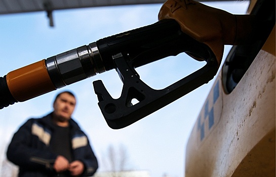 ФАС подтвердила прогноз роста цен на бензин в 2016 году