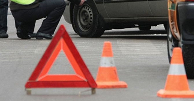 В Новочеркасске водитель внедорожника сбил девушку-пешехода