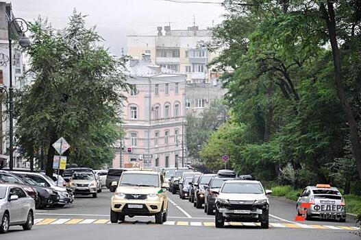 Правительство РФ назвало дату повышения утилизационного сбора на авто