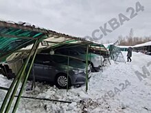 Владелец парковки на севере Москвы объяснила причины обрушения боксов