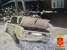 Подростки-дрифтеры на "Жигулях" влетели домой к кузбассовцам