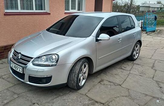 ТОП-10 подержанных автомобилей до 250 000 рублей