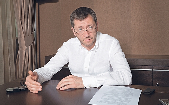 Главу «Т плюс» и управляющего директора «Ренова» доставили в суд