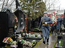 Главное кладбище СССР: кого хоронили у Новодевичьего монастыря