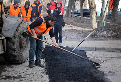 Назван список нижегородских улиц, где будут ремонтировать дорожные ямы 23 апреля