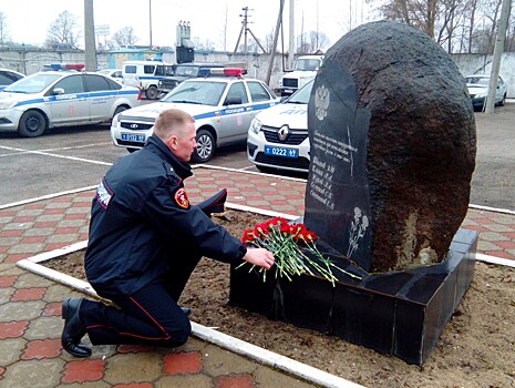 Ворвались в дежурную часть и открыли стрельбу: 20 лет назад преступники напали на на дежурную часть Вышневолоцкого ОВД