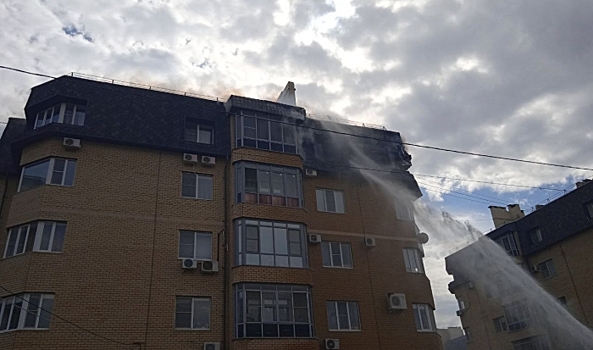 В Волгограде загорелись две квартиры в доме